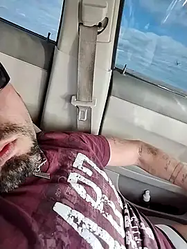 prettyboi6992 online show from February 2026 07:32:02 PM