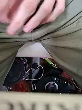 FreezingTie850 online show from March 2026 01:05:01 PM