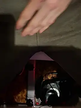 FreezingTie850 online show from April 2026 07:36:01 PM