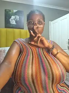 Snapshot of Bustygoddess32 chatting on December 2024 09:42:01 AM Bustygoddess32 online show from December 2024 09:42:01 AM