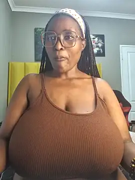 Snapshot of Bustygoddess32 chatting on January 2025 01:10:01 AM Bustygoddess32 online show from January 2025 01:10:01 AM