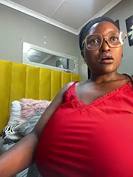 Snapshot of Bustygoddess32 chatting on January 2025 10:43:01 PM Bustygoddess32 online show from January 2025 10:43:01 PM