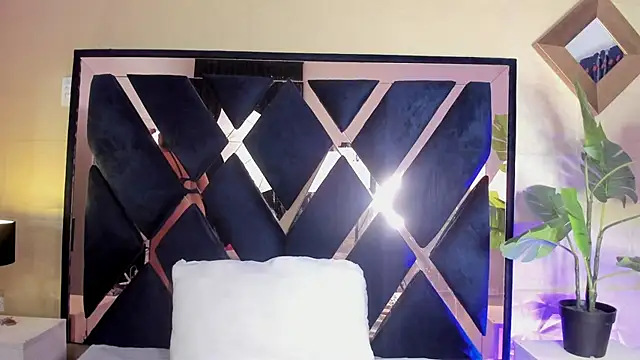 eva loreti online show from January 2026 03:45:02 AM