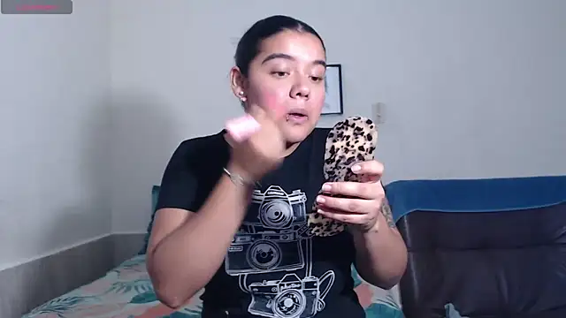 agata 22 online show from February 2026 03:32:02 AM