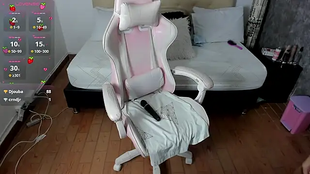 julieth love  online show from December 2024 03:17:01 PM