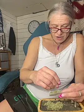 TrenaAnne online show from February 2025 10:22:02 PM