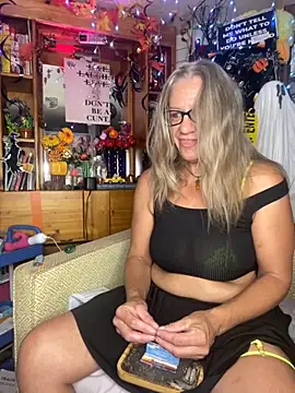 TrenaAnne online show from September 2025 02:41:01 PM