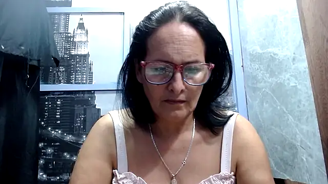 Nastylatinaxxx online show from April 2026 10:10:02 PM