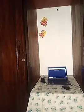 The-Peach-Flexer online show from October 2025 09:17:02 PM