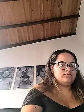 Snapshot of RachellGraham chatting on January 2025 01:38:02 PM RachellGraham online show from January 2025 01:38:02 PM