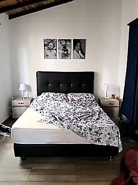 Snapshot of RachellGraham chatting on February 2025 01:30:01 PM RachellGraham online show from February 2025 01:30:01 PM