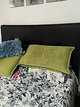 Snapshot of RachellGraham chatting on February 2025 09:43:02 PM RachellGraham online show from February 2025 09:43:02 PM