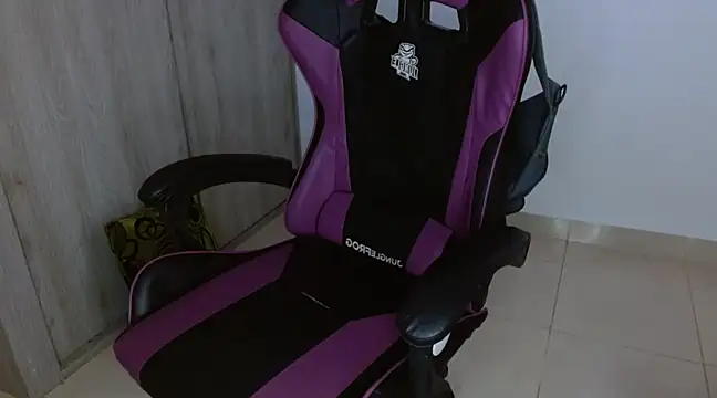 Snapshot of Sisoyalejo420 chatting on December 2024 08:15:01 PM Sisoyalejo420 online show from December 2024 08:15:01 PM