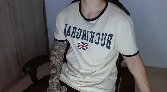 Snapshot of Sisoyalejo420 chatting on January 2025 01:47:02 AM Sisoyalejo420 online show from January 2025 01:47:02 AM