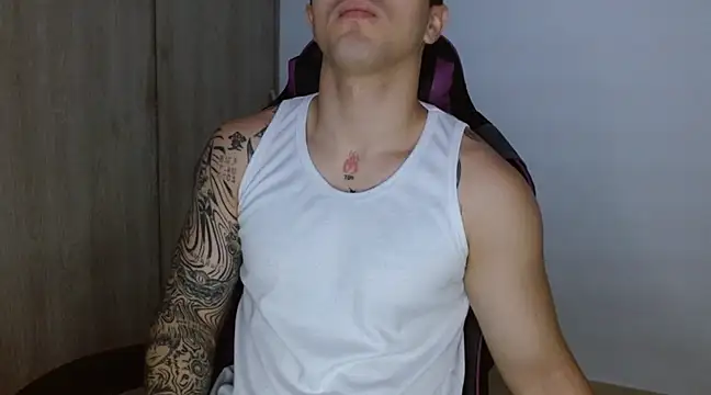 Snapshot of Sisoyalejo420 chatting on January 2025 01:42:01 AM Sisoyalejo420 online show from January 2025 01:42:01 AM