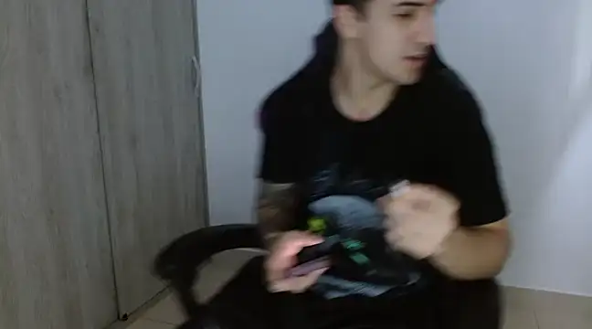 Snapshot of Sisoyalejo420 chatting on January 2025 05:20:01 PM Sisoyalejo420 online show from January 2025 05:20:01 PM