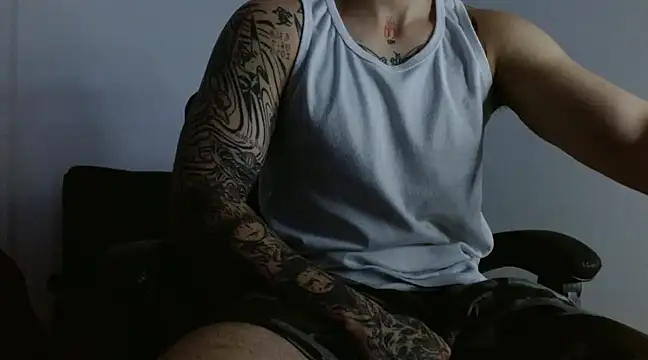 Snapshot of Sisoyalejo420 chatting on February 2025 11:20:01 PM Sisoyalejo420 online show from February 2025 11:20:01 PM