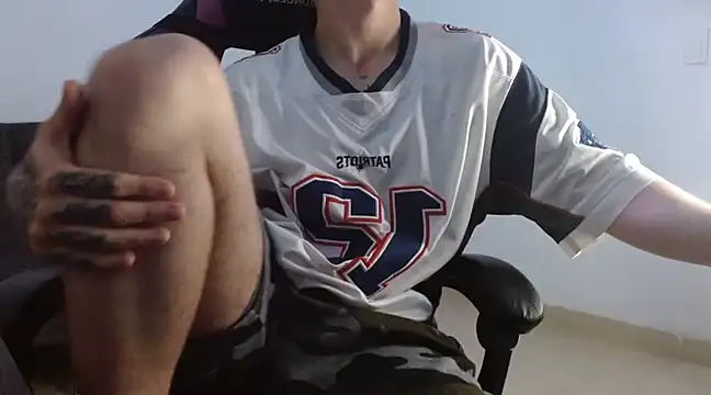 Snapshot of Sisoyalejo420 chatting on February 2025 09:43:01 PM Sisoyalejo420 online show from February 2025 09:43:01 PM