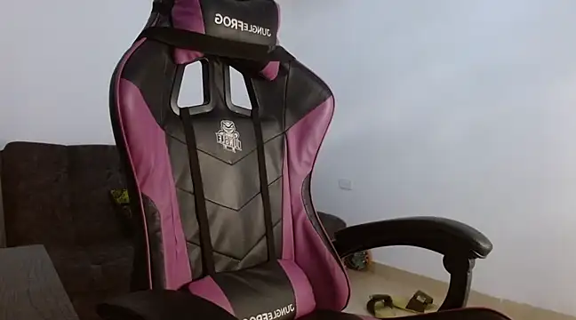 Snapshot of Sisoyalejo420 chatting on February 2025 10:07:02 PM Sisoyalejo420 online show from February 2025 10:07:02 PM