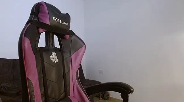 Snapshot of Sisoyalejo420 chatting on February 2025 10:53:02 PM Sisoyalejo420 online show from February 2025 10:53:02 PM