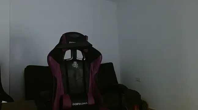 Snapshot of Sisoyalejo420 chatting on March 2025 05:33:02 AM Sisoyalejo420 online show from March 2025 05:33:02 AM