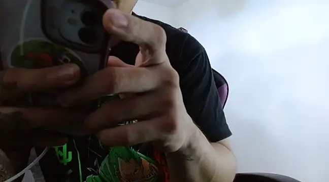 Snapshot of Sisoyalejo420 chatting on March 2025 06:21:02 PM Sisoyalejo420 online show from March 2025 06:21:02 PM