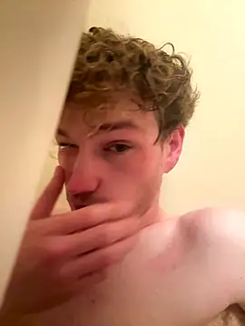 CreamyAustin online show from November 2025 02:12:01 AM