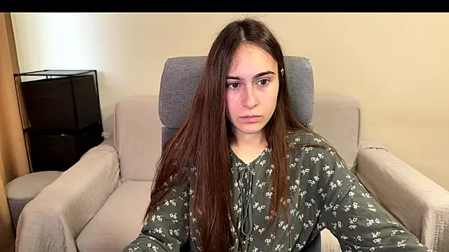 AliceKolltt online show from November 2025 11:35:01 AM