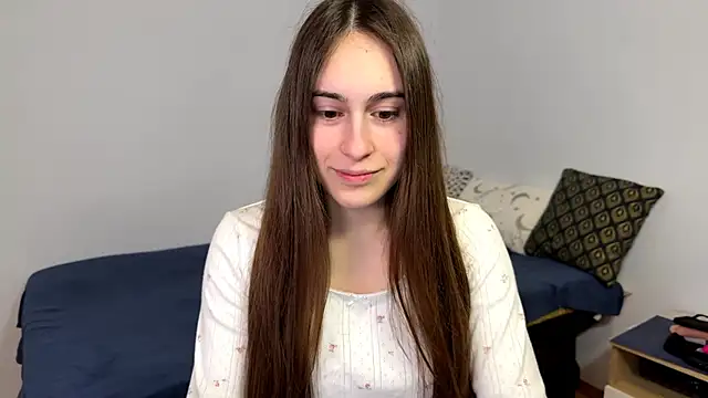 AliceKolltt online show from April 2026 12:30:02 AM