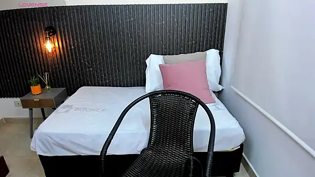 Aabby lee online show from March 2025 04:00:02 PM