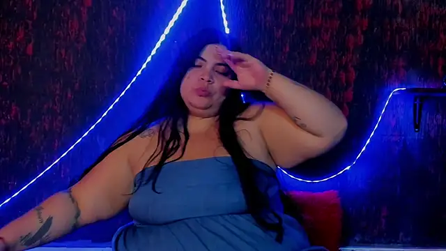 sobigcurvy4u online show from December 2024 07:10:01 PM