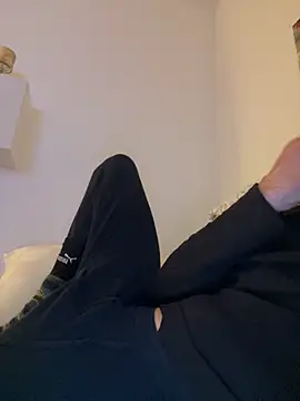 Frank22xx online show from March 2026 08:09:01 PM