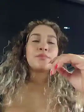 Snapshot of Sara_smiiith211 chatting on December 2024 02:44:01 PM Sara smiiith211 online show from December 2024 02:44:01 PM
