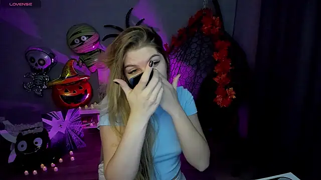 lily williamss online show from October 2025 12:44:02 AM