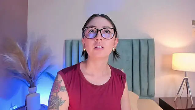 Emilywatsonn online show from June 2026 12:38:01 AM