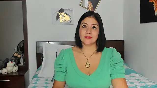 EmilyPeytonn online show from January 2025 02:42:02 PM