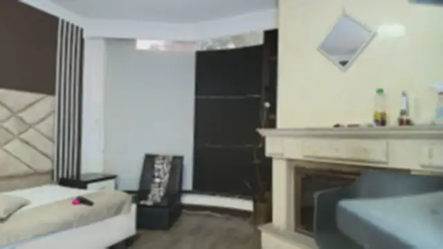 Snapshot of Ambarross chatting on December 2024 10:16:02 PM Ambarross online show from December 2024 10:16:02 PM