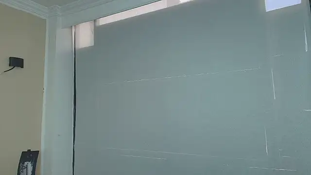 Ambarross online show from September 2025 07:18:02 PM