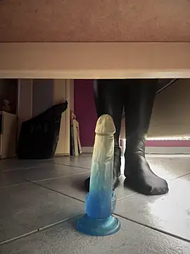 Bennyben8604 online show from January 2025 04:04:01 AM