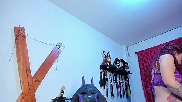 Laureen hill online show from January 2025 01:50:01 AM