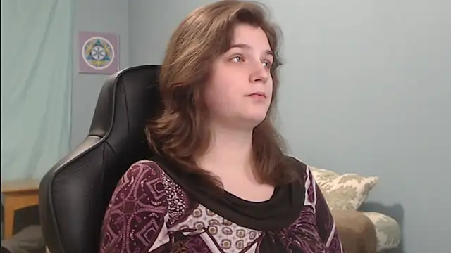 Snapshot of TreeJeanne chatting on December 2024 12:55:01 PM TreeJeanne online show from December 2024 12:55:01 PM