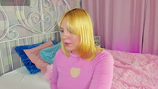 Stacy Luv online show from November 2025 09:08:02 AM