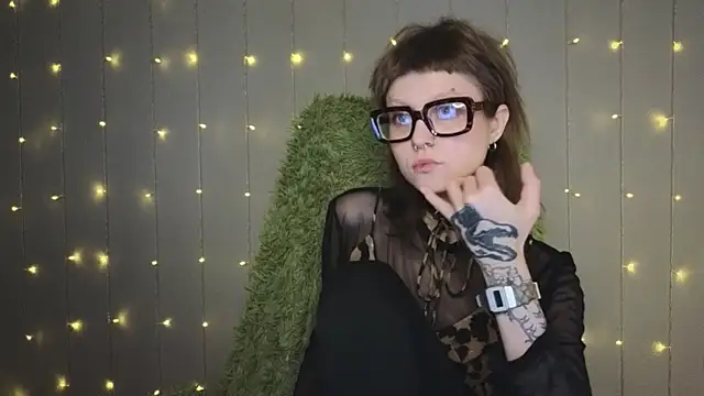 kortny yo online show from February 2025 03:36:02 PM