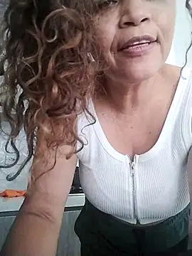 Snapshot of Alma_Sexyy chatting on October 2025 04:37:02 PM Alma Sexyy online show from October 2025 04:37:02 PM