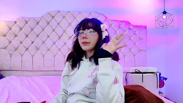 Purplee Baby online show from December 2024 07:52:02 PM