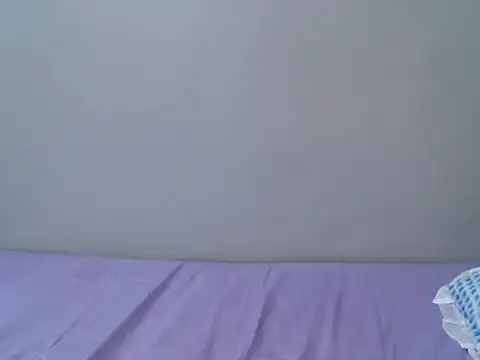 Snapshot of femaqueen chatting on November 2025 05:12:02 PM femaqueen online show from November 2025 05:12:02 PM