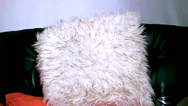 Bustypillows online show from February 2025 01:19:02 PM