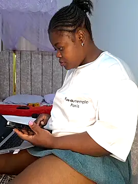 Snapshot of catehorny chatting on September 2025 07:13:02 AM catehorny online show from September 2025 07:13:02 AM