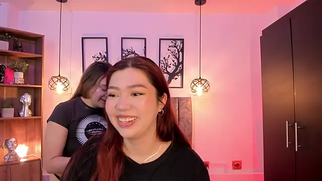 Snapshot of Andy_and_emma chatting on February 2025 12:29:02 PM Andy and emma online show from February 2025 12:29:02 PM