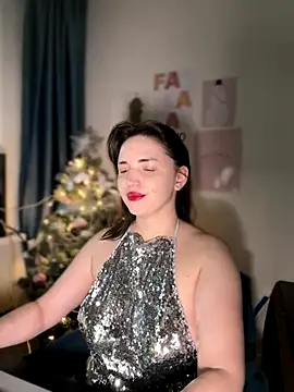 HoneySweetBee online show from December 2025 07:37:01 AM